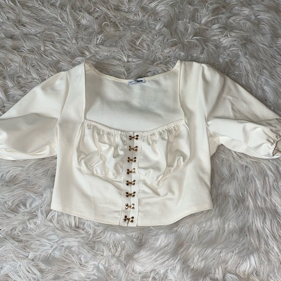 Fashion Nova Hooked crop top - Picture 3 of 6